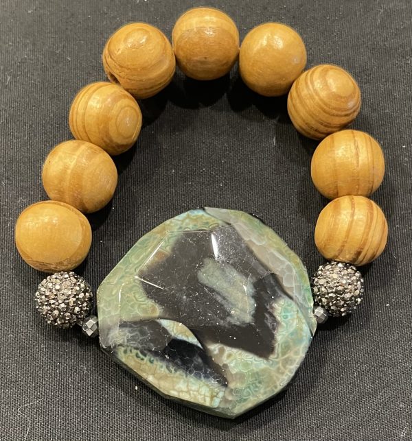 SANDALWOOD BRACELET WITH STONE