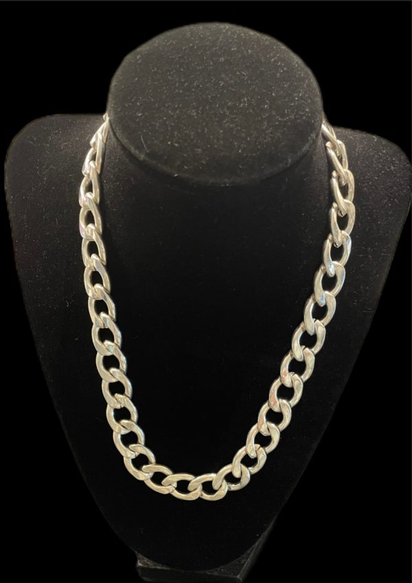 SILVER CUBAN LINK CHAIN